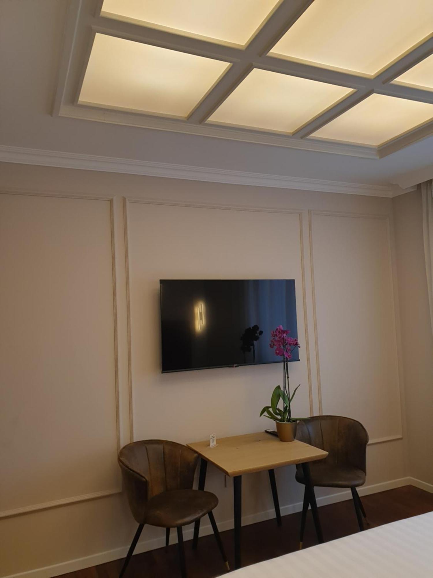 Appian Private Suites โรม ภายนอก รูปภาพ